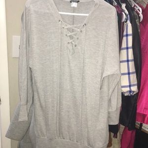 Long sleeve light-weight Grey shirt